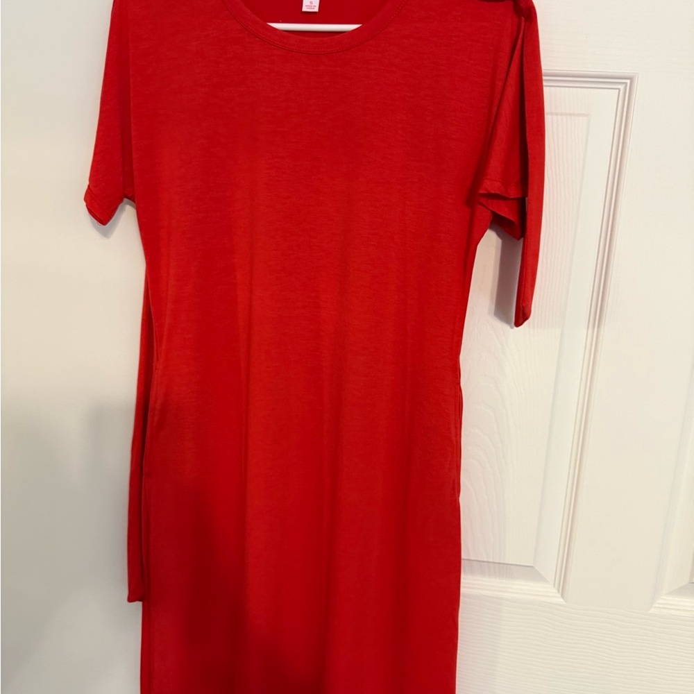 LuLaRoe Bold Red Marly T shirt dress with optional sash/belt